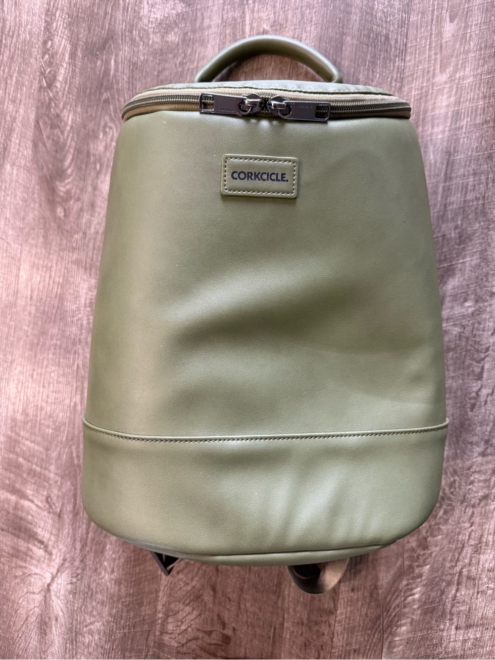 Corkcicle Eola Bucket Backpack Cooler Bag Olive Green